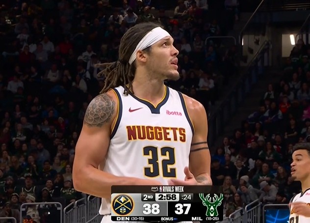 pg电子游戏app-里外里差不少！戈登进攻犯规 掘金挑战成功阻挡2+1