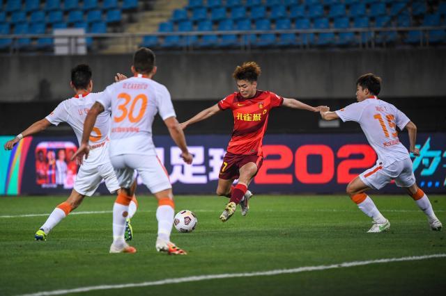 pg电子游戏app-【中超】两大奇兵替补登场救主 河北队1比1平武汉队